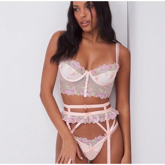 For Love & Lemons April Bloom Floral Lace Garter Belt - Picture 3 of 5